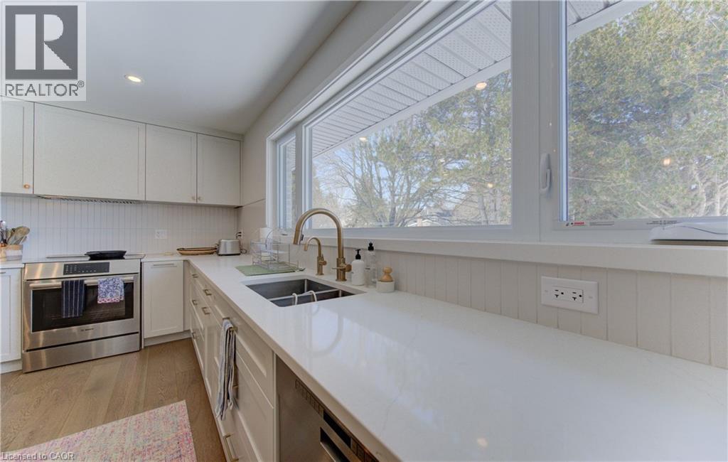343 Craigleith Drive, Waterloo, Ontario  N2L 5B5 - Photo 9 - 40808848