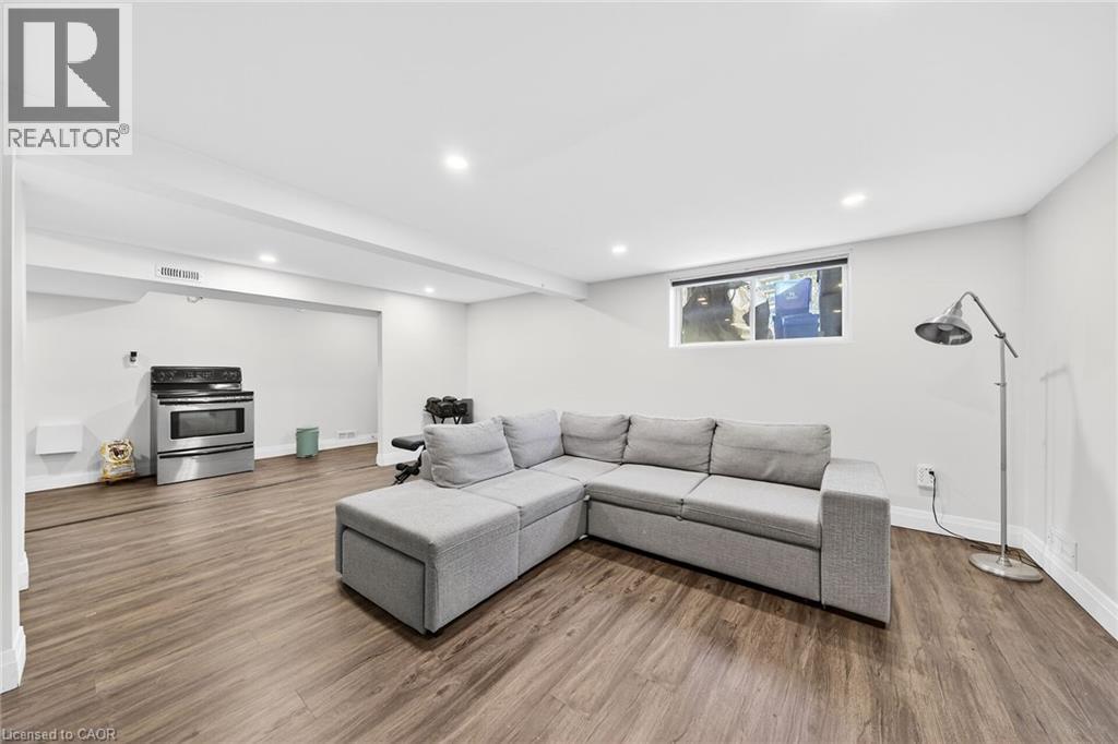 33 Glen Vista Drive, Hamilton, Ontario  L8K 5V5 - Photo 29 - 40808631