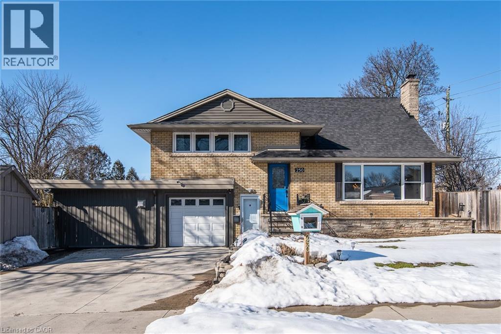 250 ROYAL Street, waterloo, Ontario