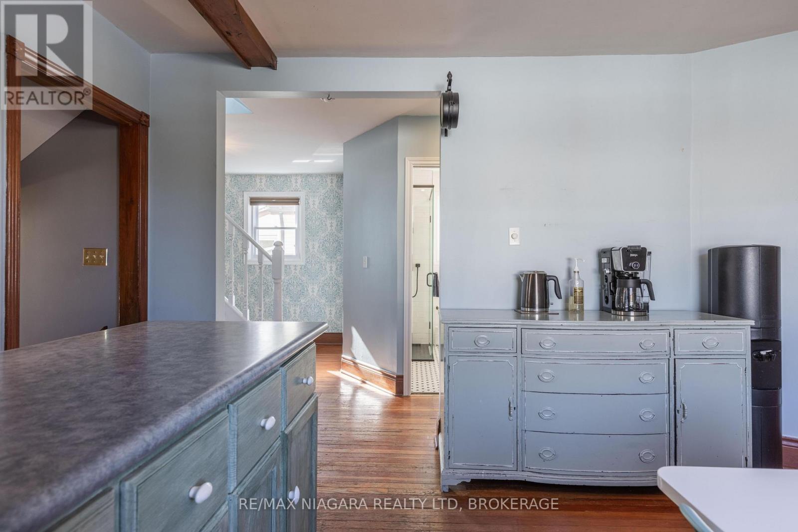 4046 St James Avenue, Niagara Falls, Ontario  L2E 6H6 - Photo 9 - X12848604