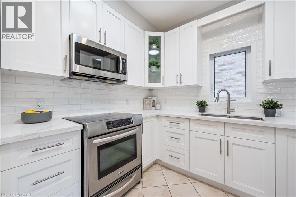 162 Esson Street, Waterloo, Ontario  N2L 1Z8 - Photo 12 - 40805651