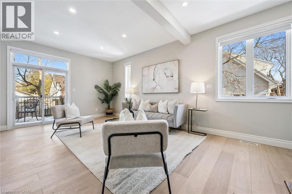 162 Esson Street, Waterloo, Ontario  N2L 1Z8 - Photo 6 - 40805651