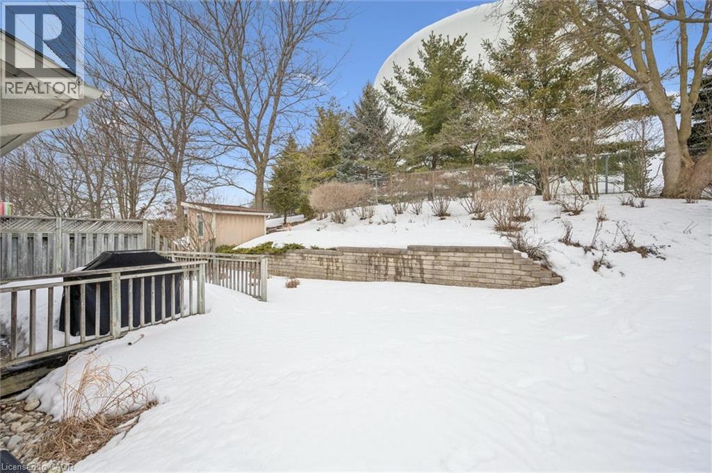 656 Inglis Falls Place, Waterloo, Ontario  N2V 2L4 - Photo 33 - 40800893