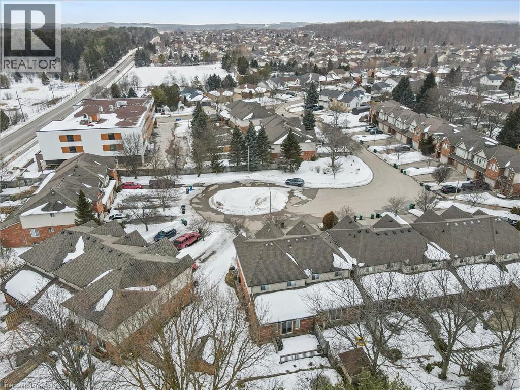 656 Inglis Falls Place, Waterloo, Ontario  N2V 2L4 - Photo 38 - 40800893