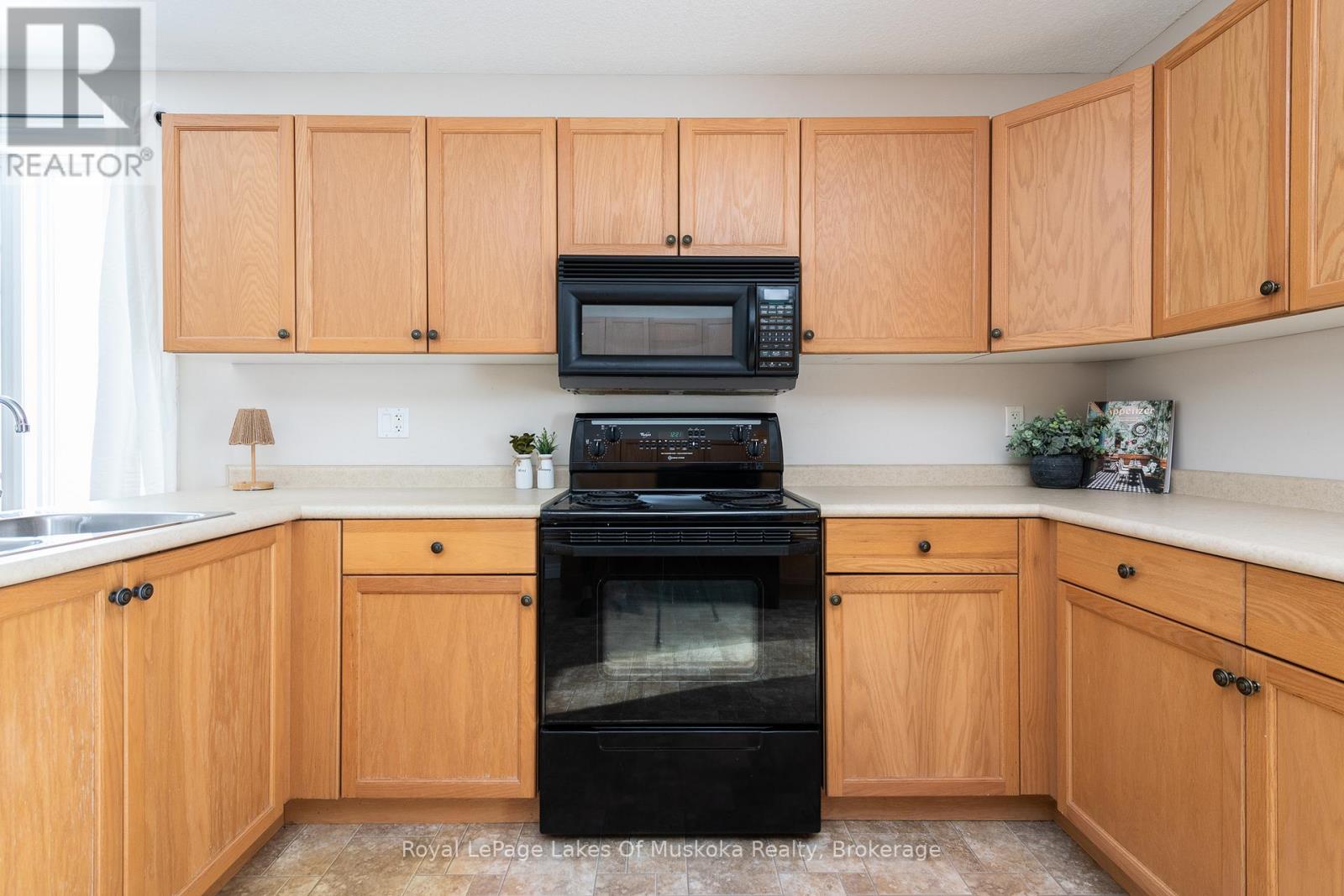 25 Kendra Crescent, Huntsville (Chaffey), Ontario  P1H 2M5 - Photo 10 - X12848400