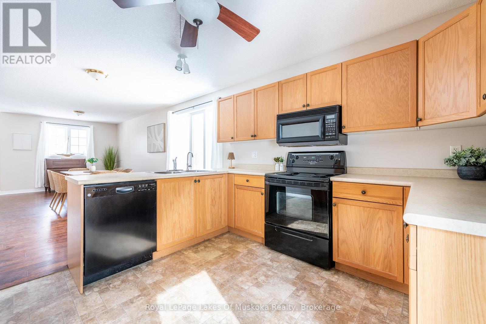 25 Kendra Crescent, Huntsville (Chaffey), Ontario  P1H 2M5 - Photo 11 - X12848400