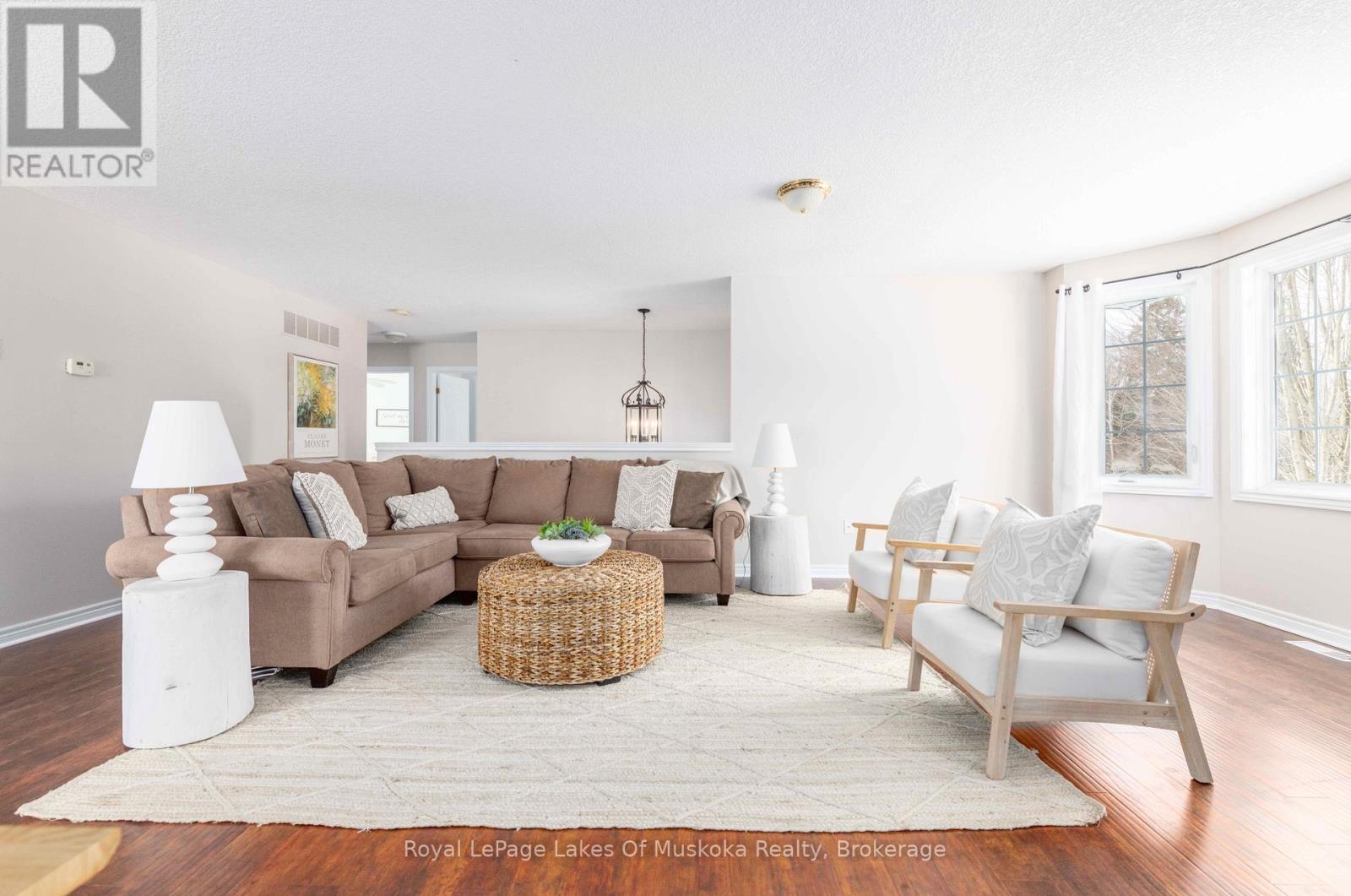 25 Kendra Crescent, Huntsville (Chaffey), Ontario  P1H 2M5 - Photo 5 - X12848400