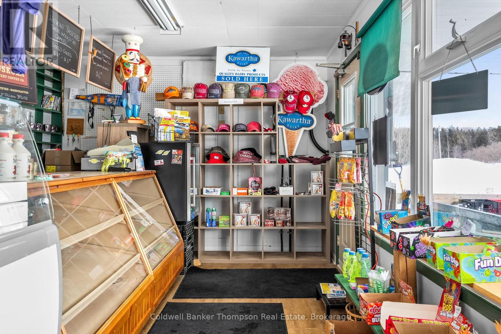 1664 Nipissing Road S, Magnetawan, Ontario  P0A 1P0 - Photo 9 - X12848402