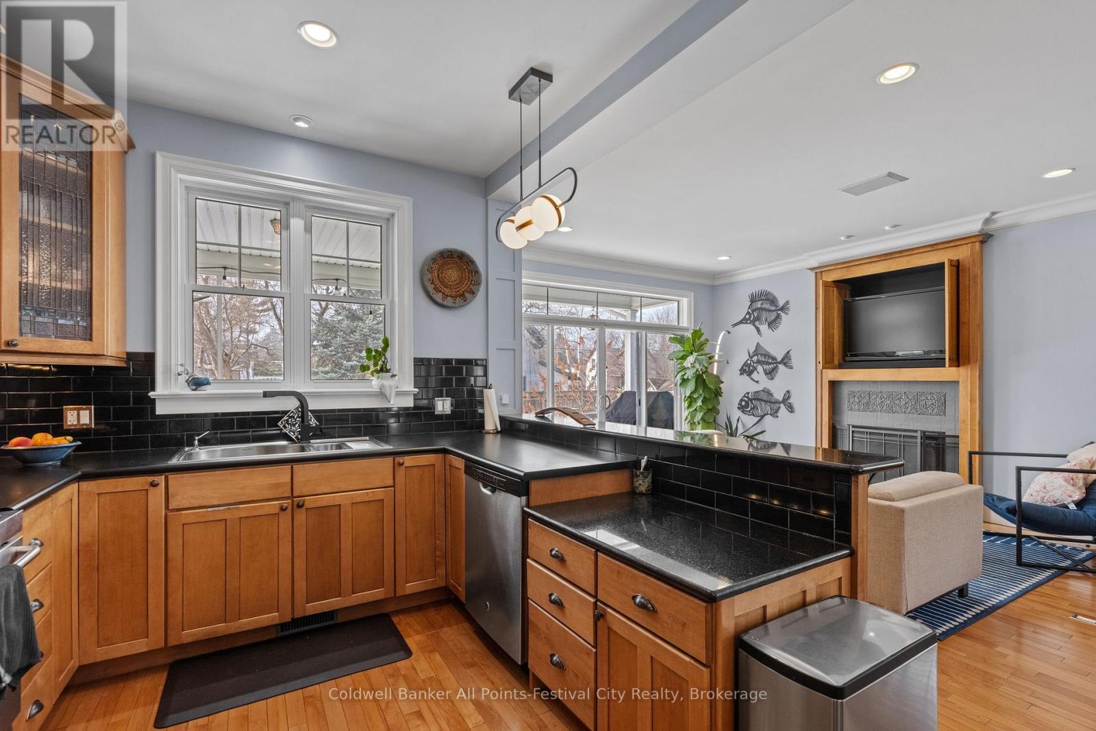 56 Wellington Street S, Goderich, Ontario  N7A 3S7 - Photo 17 - X12848568