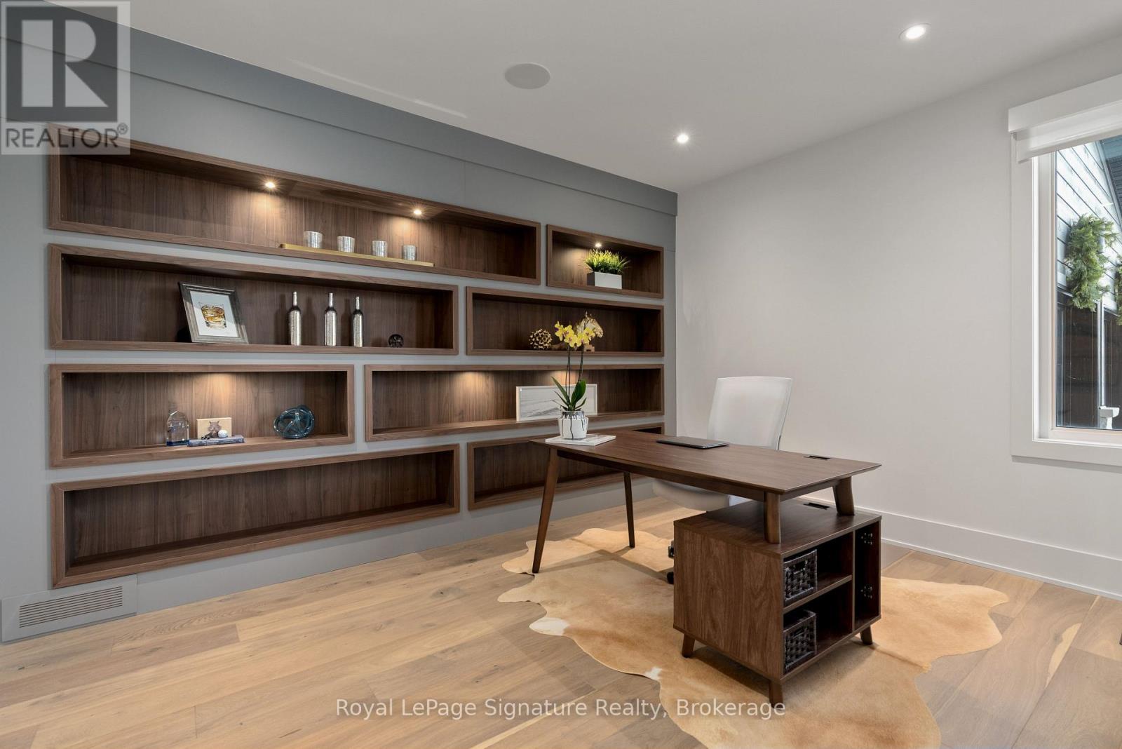 149 Landry Lane, Blue Mountains, Ontario  N0H 2P0 - Photo 5 - X12848610