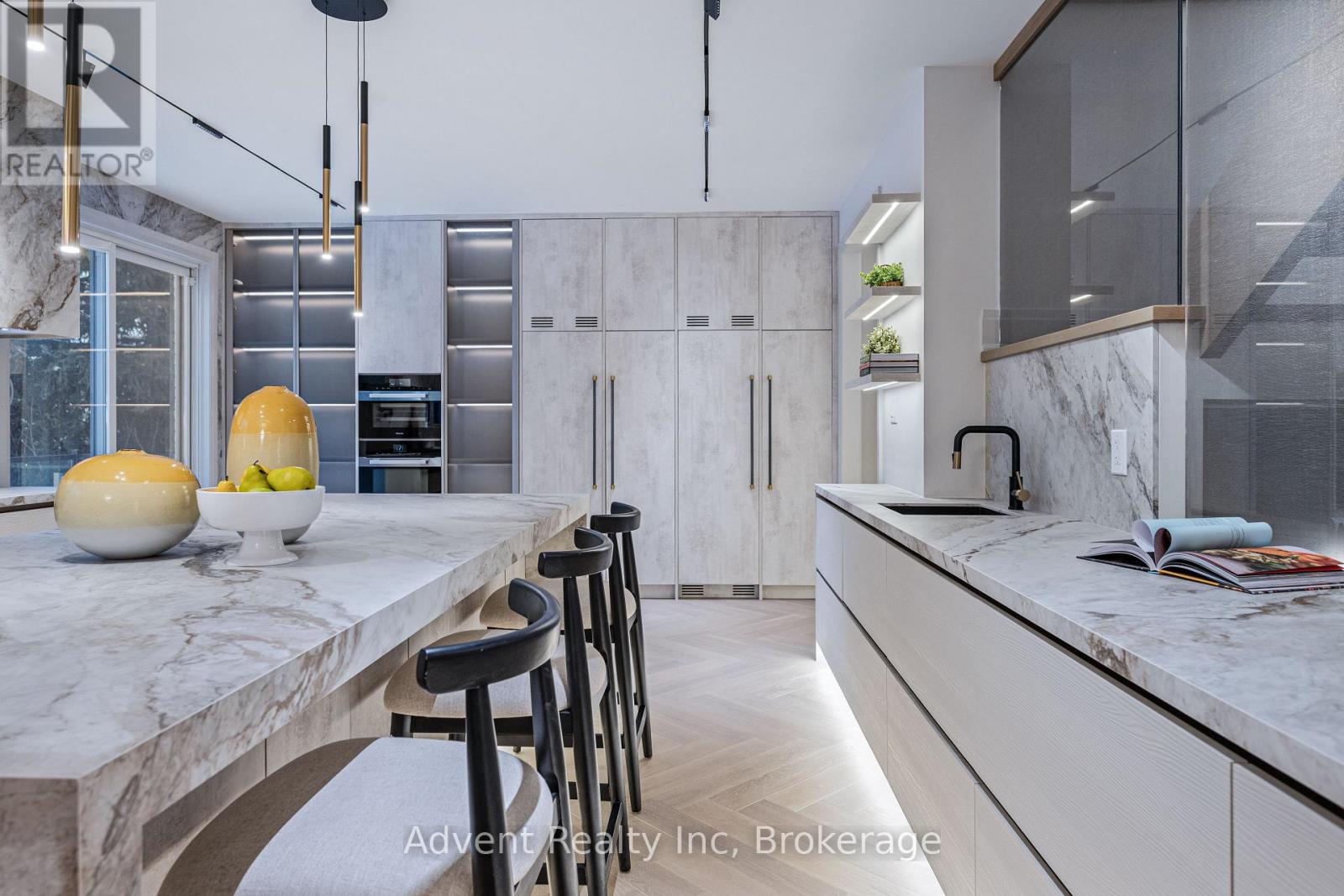 72 Lord Seaton Road, Toronto, Ontario  M2P 1K5 - Photo 11 - C12848410