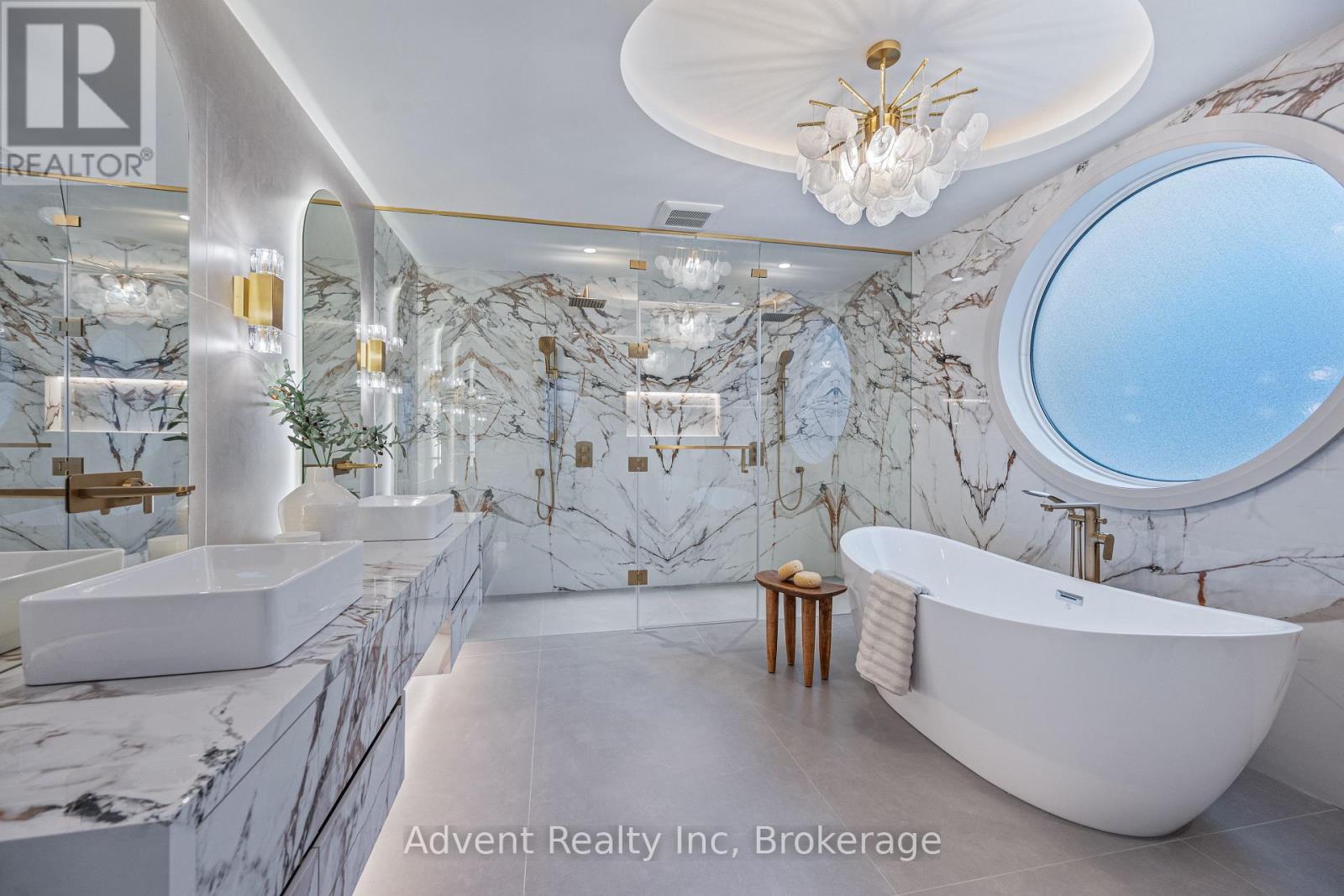 72 Lord Seaton Road, Toronto, Ontario  M2P 1K5 - Photo 17 - C12848410