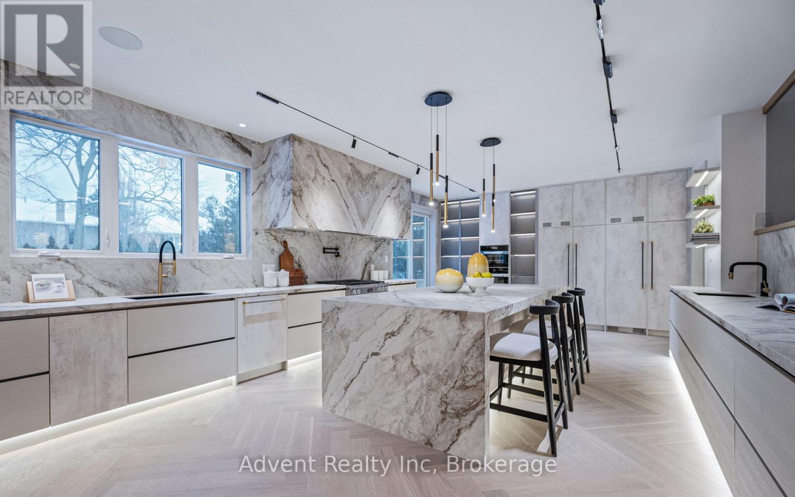 72 Lord Seaton Road, Toronto, Ontario  M2P 1K5 - Photo 9 - C12848410