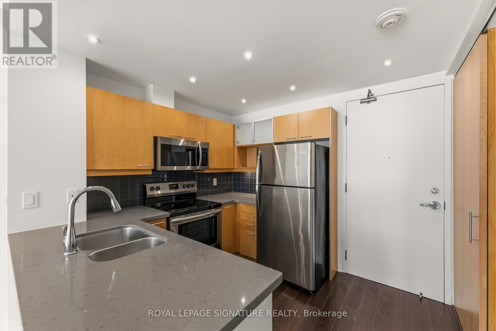 1221 - 333 Adelaide Street E, Toronto, Ontario  M5A 4T4 - Photo 4 - C12848426