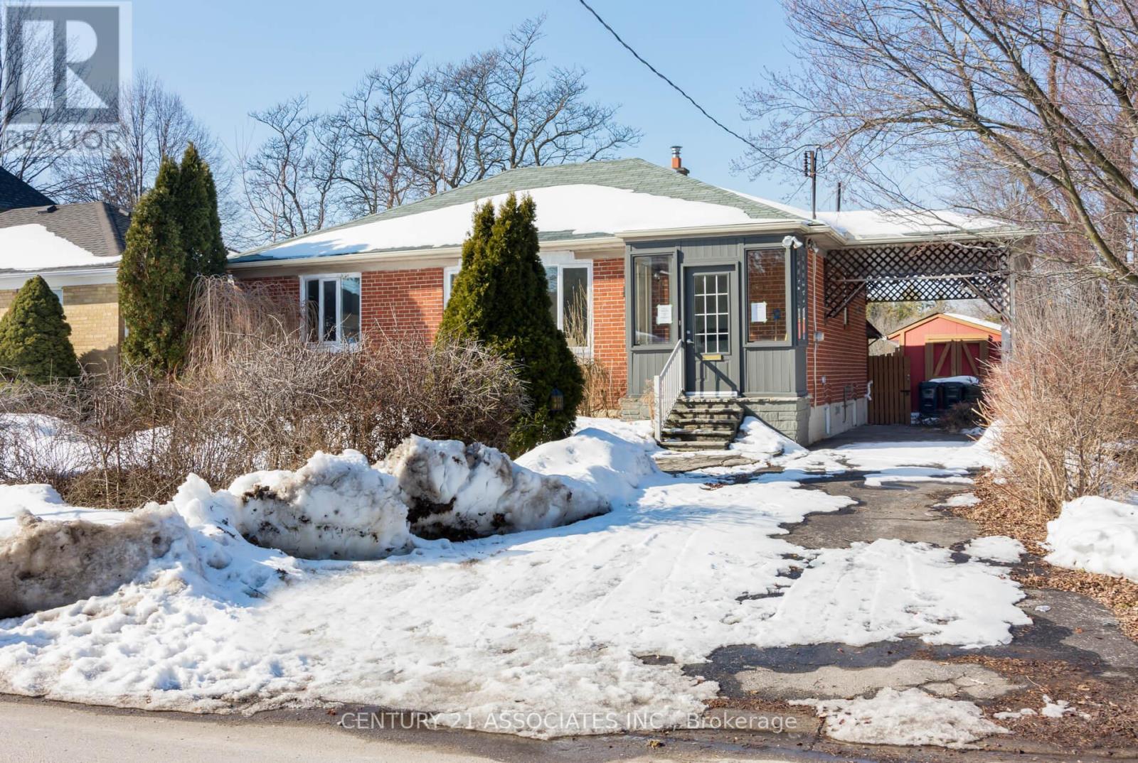 52 ALTAMONT ROAD, Toronto, Ontario