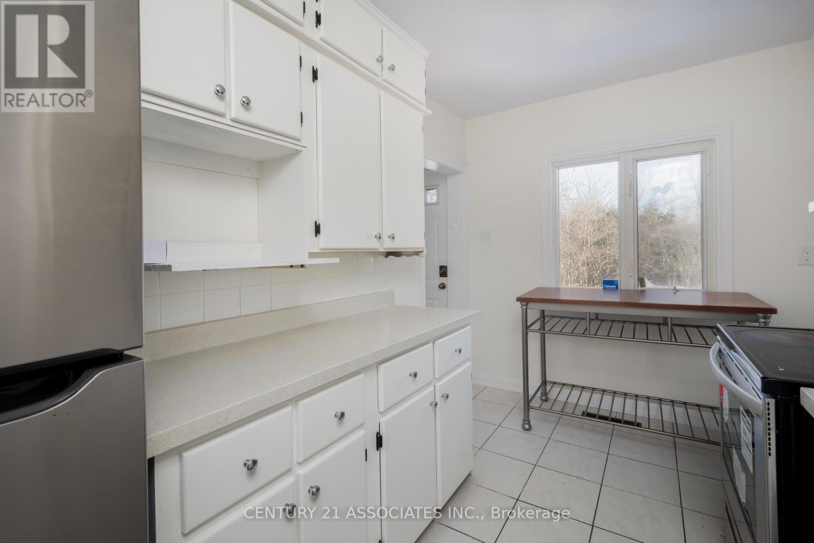 52 Altamont Road, Toronto, Ontario  M2M 1S7 - Photo 12 - C12848434