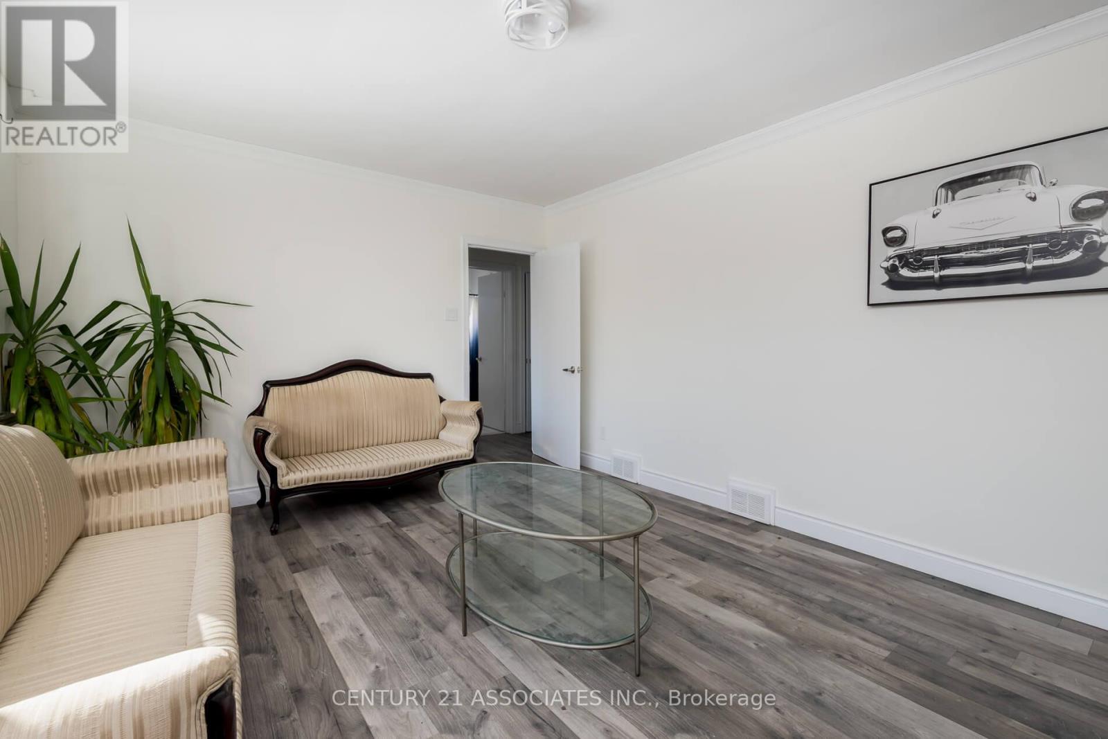 52 Altamont Road, Toronto, Ontario  M2M 1S7 - Photo 7 - C12848434