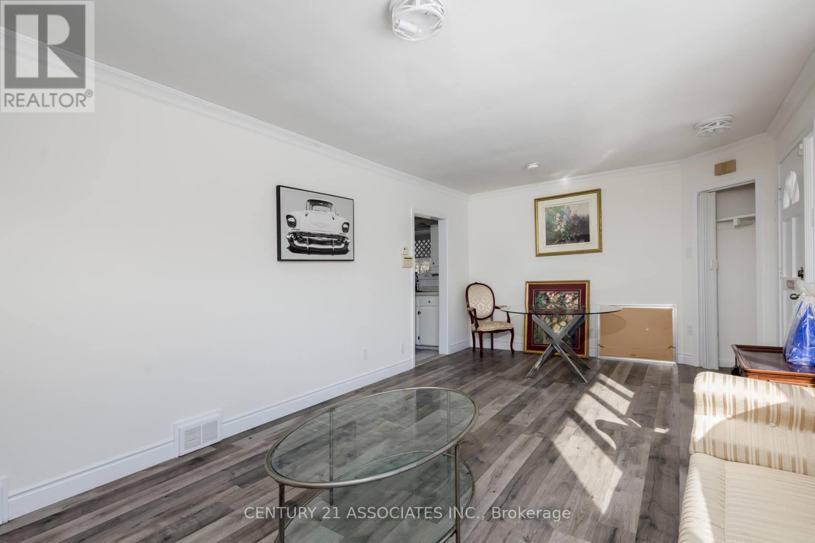 52 Altamont Road, Toronto, Ontario  M2M 1S7 - Photo 8 - C12848434