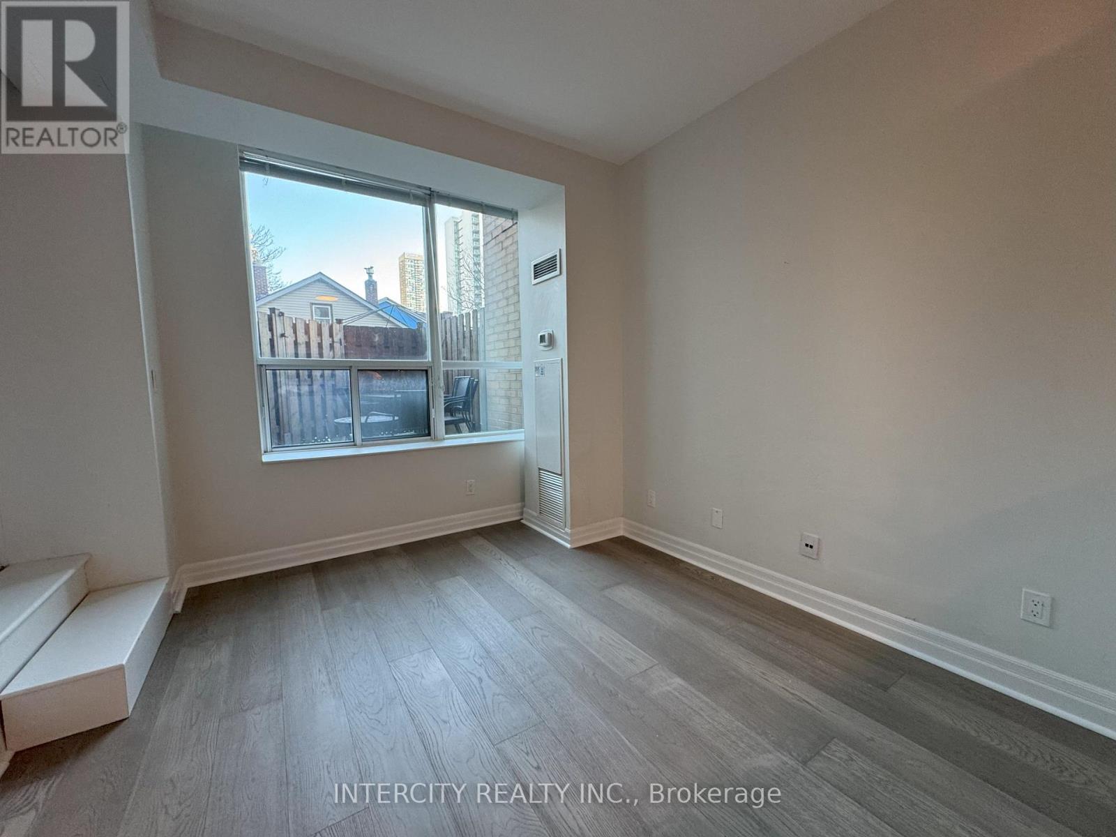 201 - 70 Alexander Street, Toronto, Ontario  M4Y 3B6 - Photo 10 - C12848532