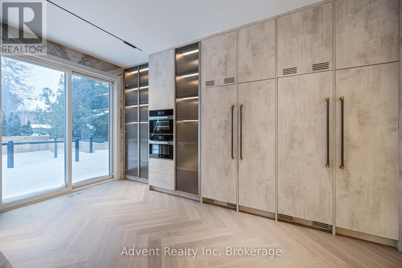 72 Lord Seaton Road, Toronto, Ontario  M2P 1K5 - Photo 19 - C12848578