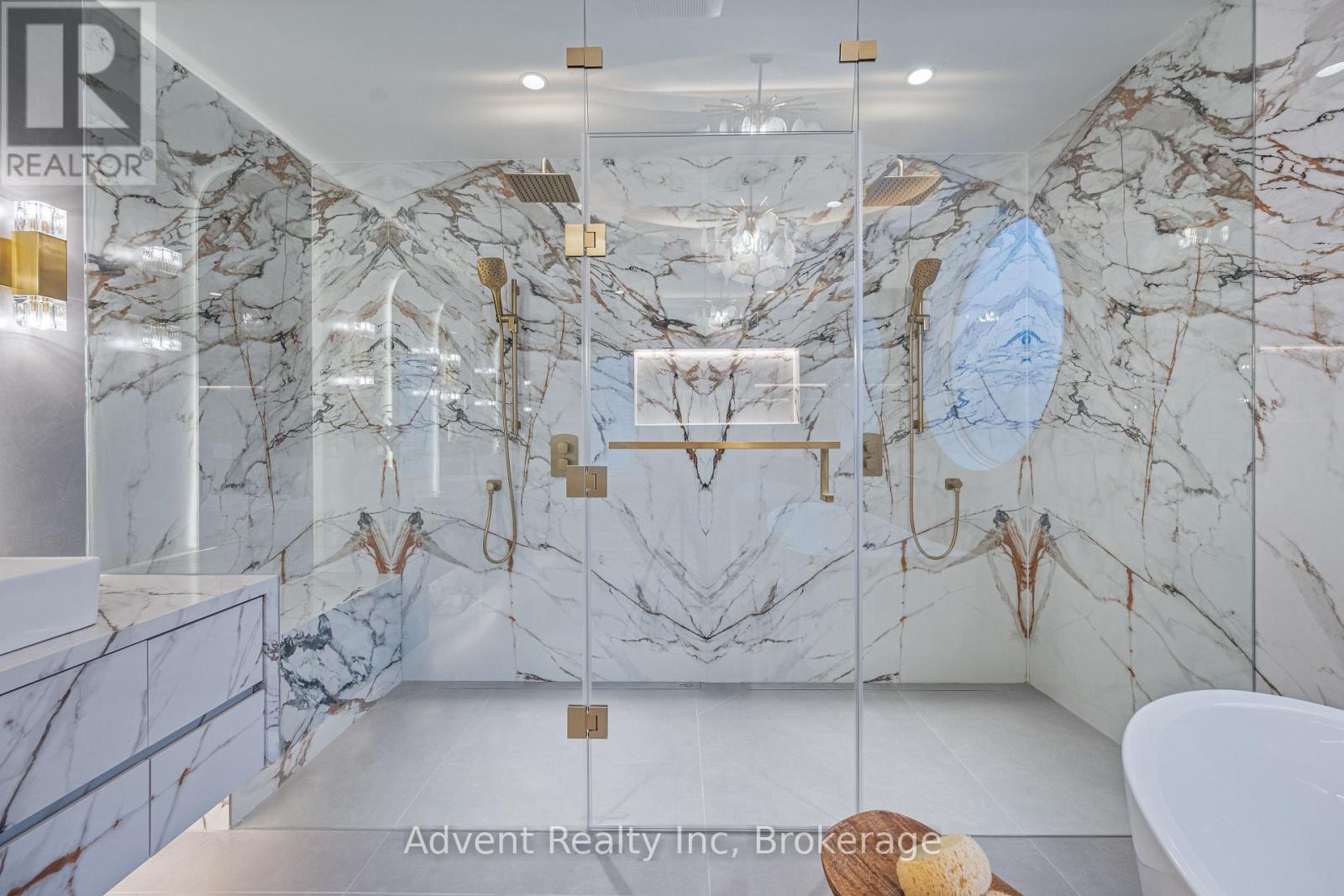 72 Lord Seaton Road, Toronto, Ontario  M2P 1K5 - Photo 34 - C12848578