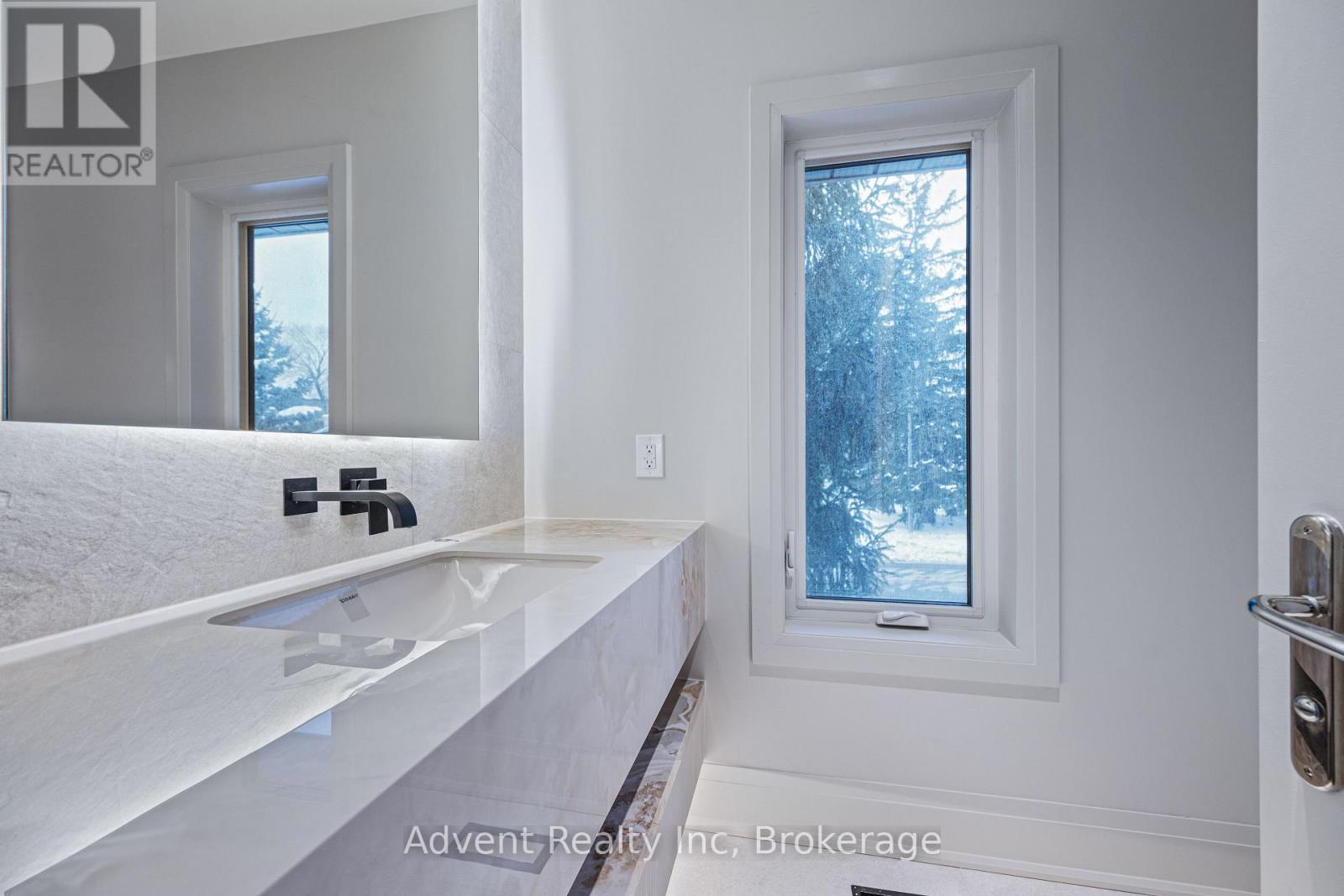 72 Lord Seaton Road, Toronto, Ontario  M2P 1K5 - Photo 38 - C12848578