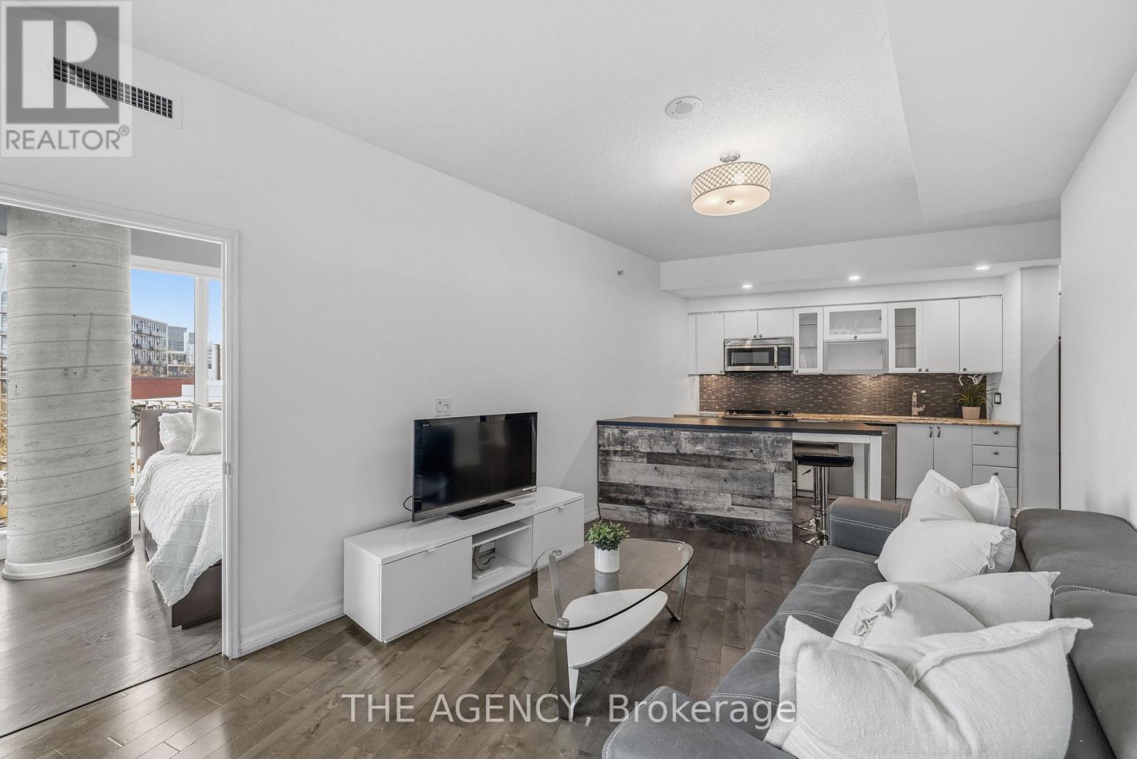 413 - 150 E Liberty Street, Toronto (Niagara), Ontario  M6K 3R5 - Photo 2 - C12848600