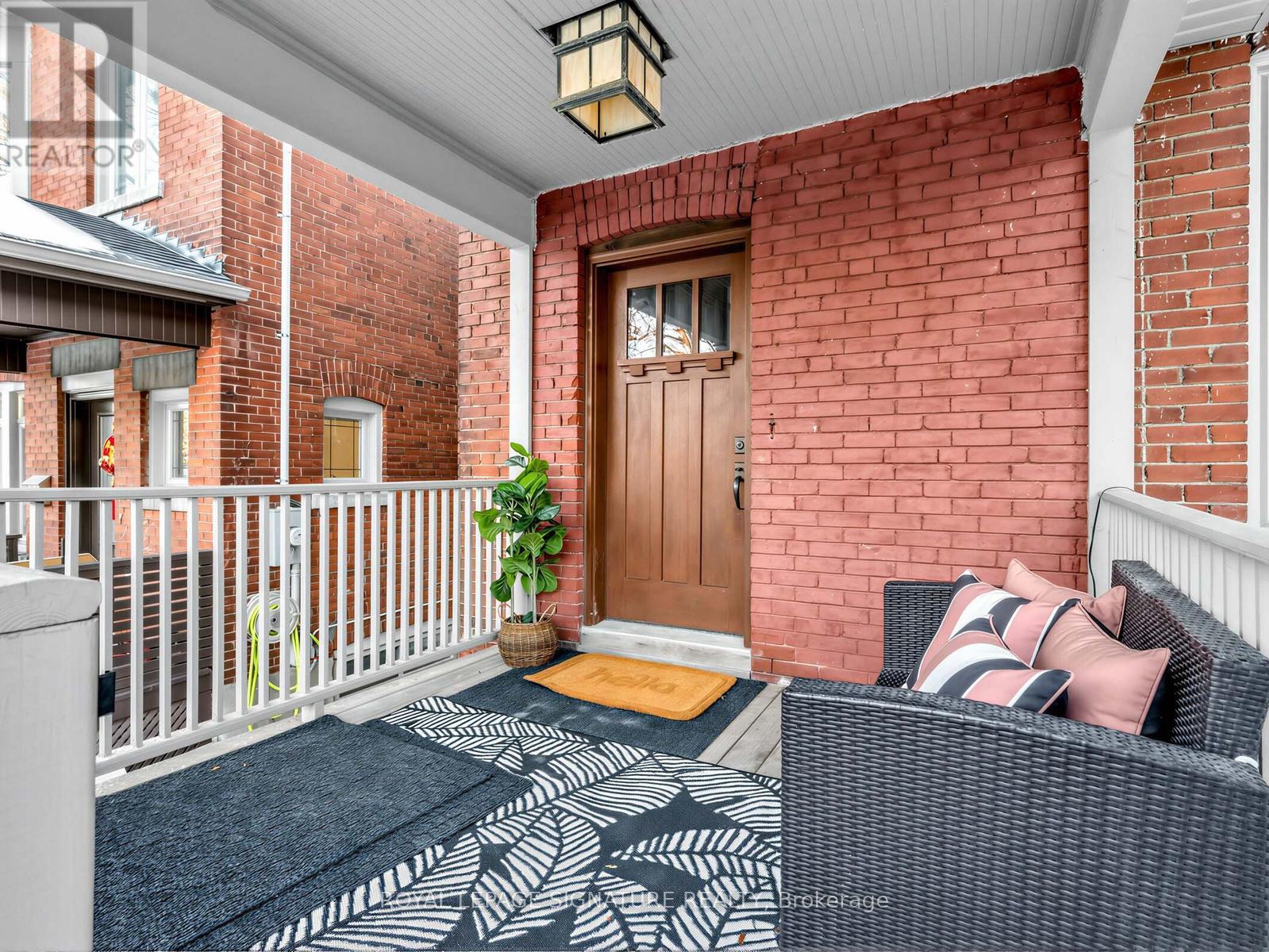 34 Alberta Avenue, Toronto, Ontario  M6H 2R6 - Photo 2 - C12848612