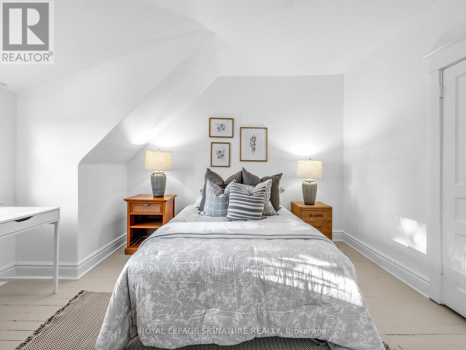 34 Alberta Avenue, Toronto, Ontario  M6H 2R6 - Photo 23 - C12848612