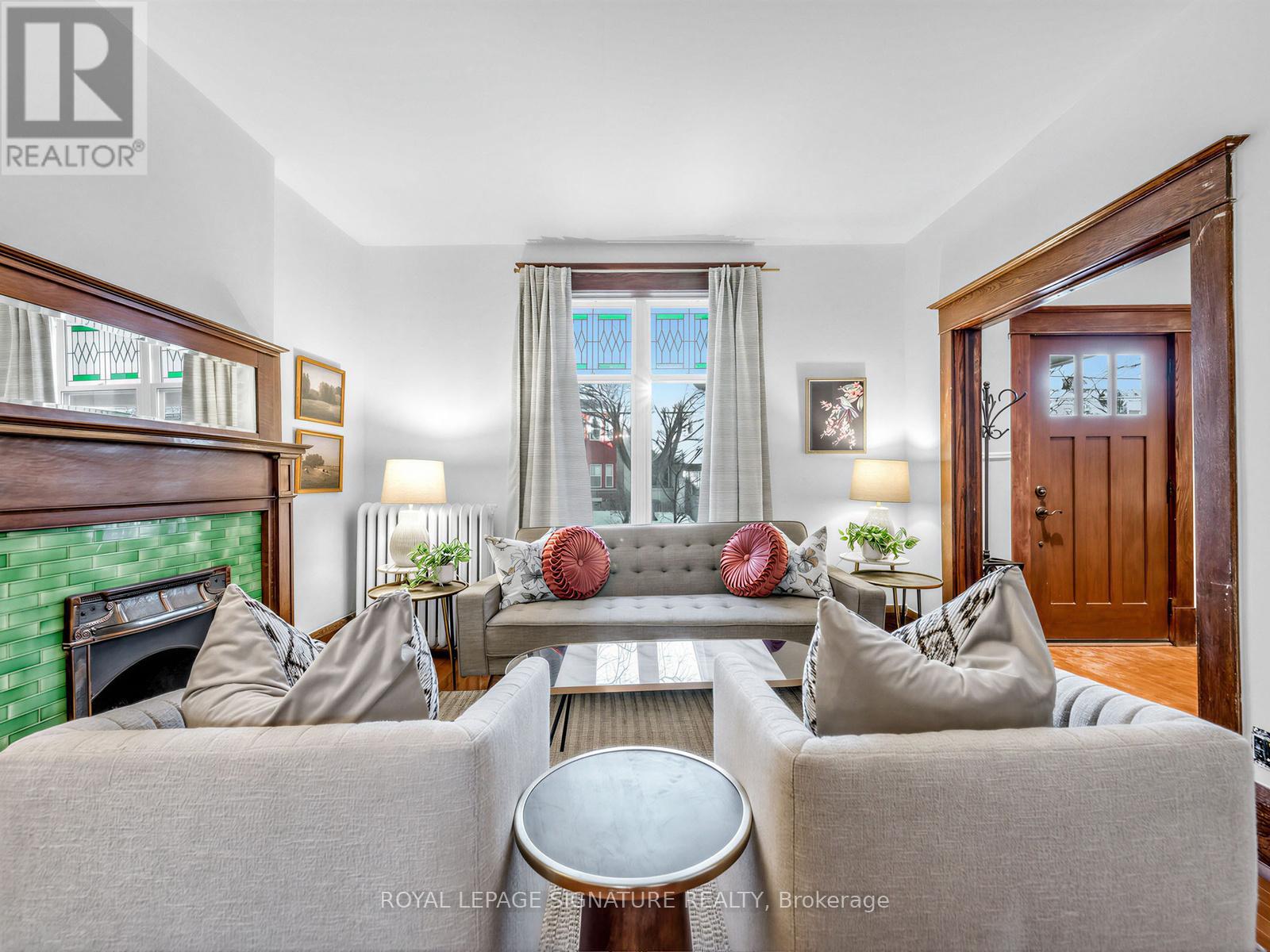 34 Alberta Avenue, Toronto, Ontario  M6H 2R6 - Photo 5 - C12848612