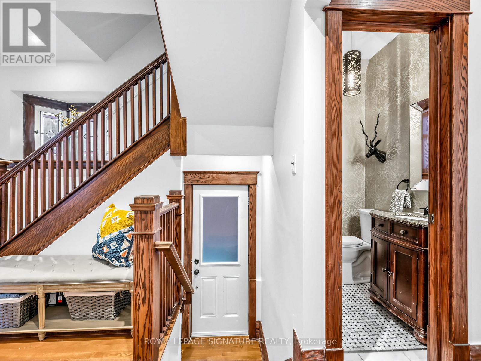 34 Alberta Avenue, Toronto, Ontario  M6H 2R6 - Photo 7 - C12848612