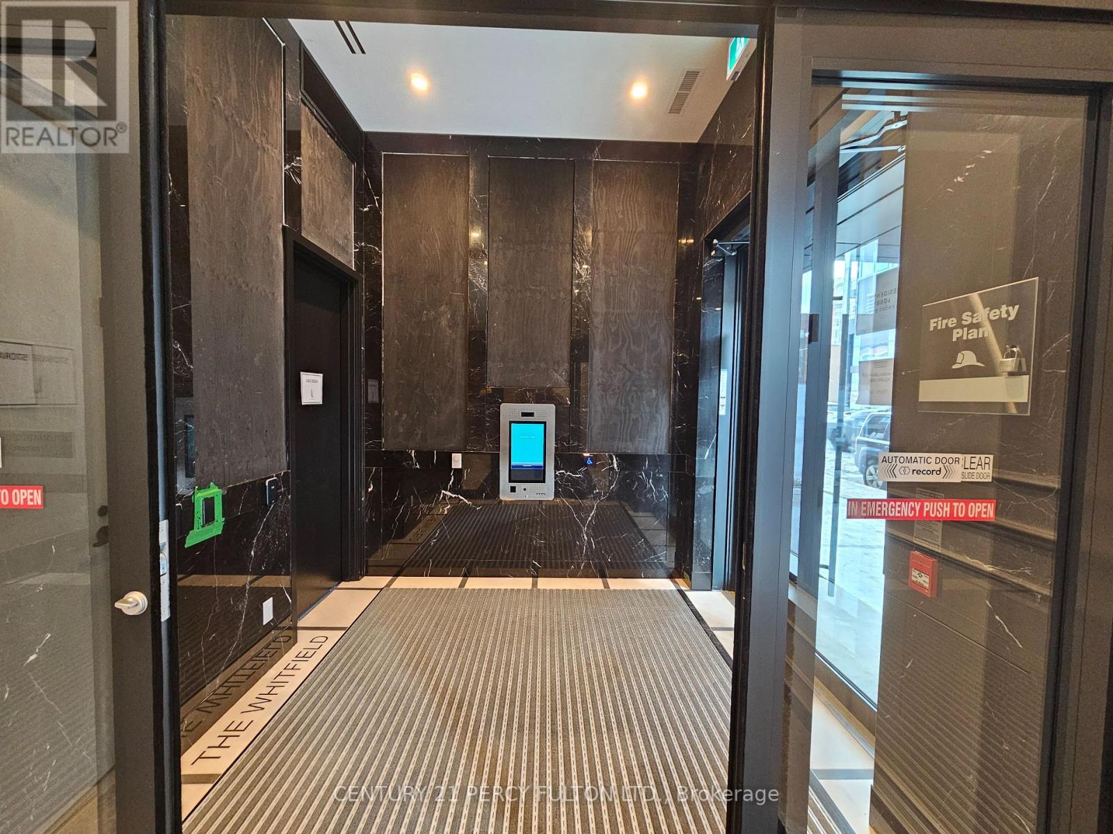 906 - 180 Front Street E, Toronto, Ontario  M5A 0A9 - Photo 3 - C12848618