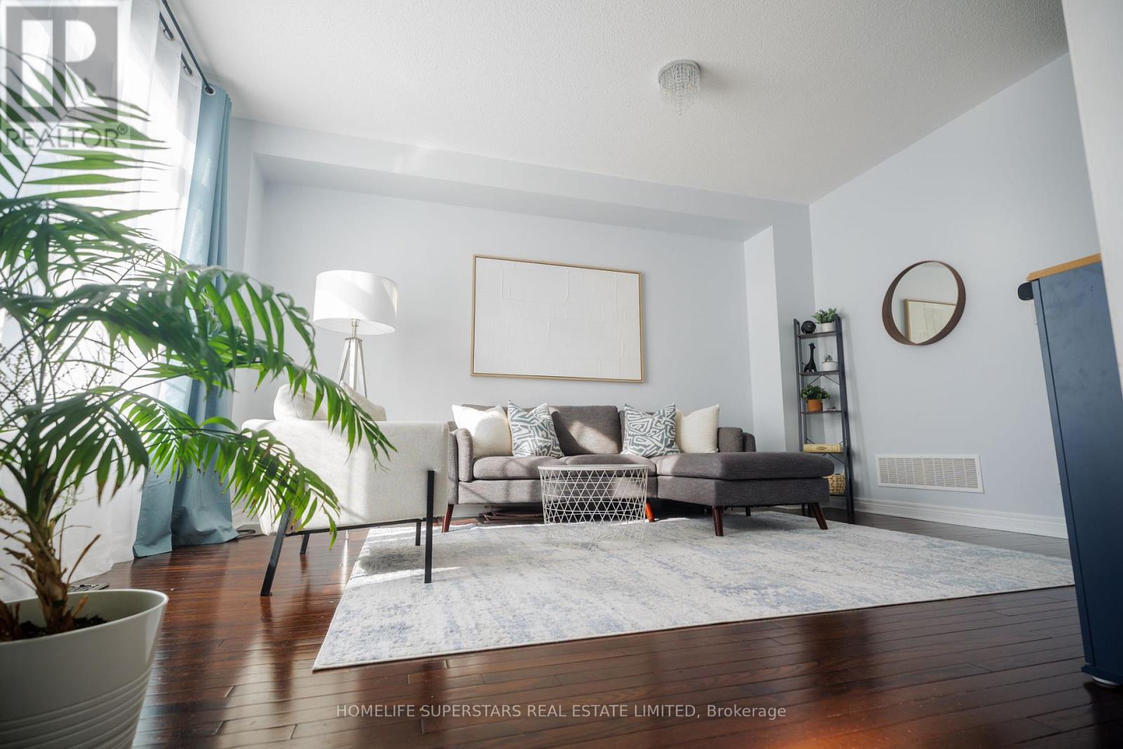 2555 Canadian Street, Pickering, Ontario  L1X 0C7 - Photo 2 - E12848552