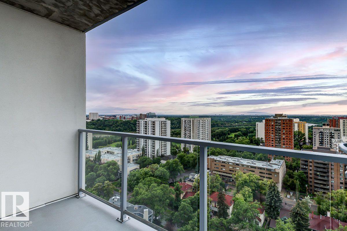 9922 111 St Nw, Edmonton, Alberta  T5K 1K2 - Photo 3 - E4453555