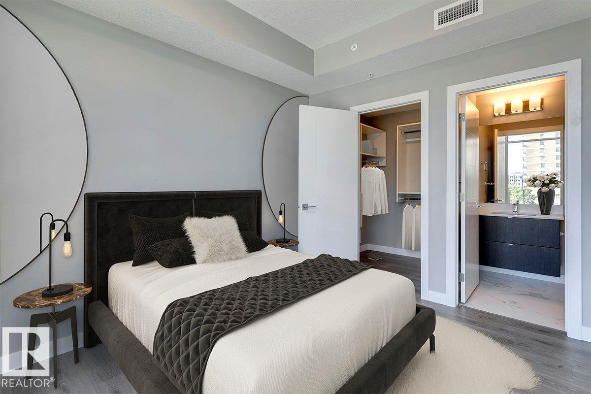 9922 111 St Nw, Edmonton, Alberta  T5K 1K2 - Photo 4 - E4453555