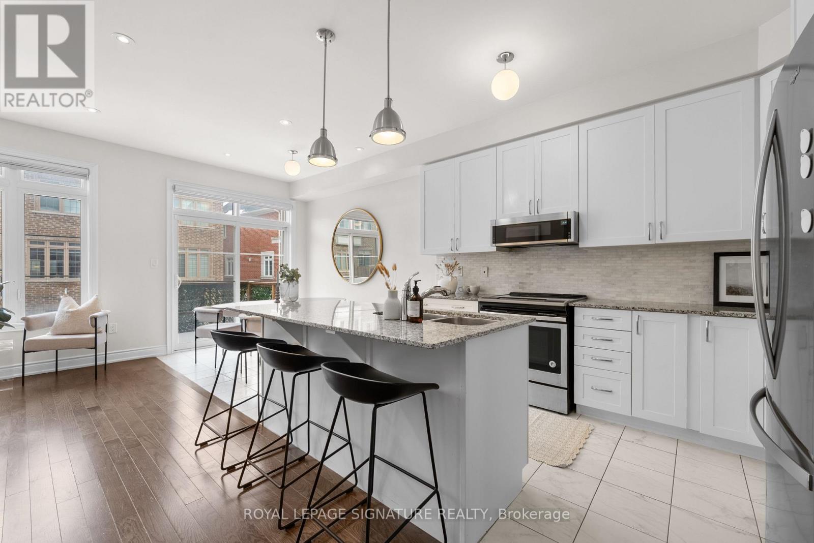 71 Farooq Boulevard, Vaughan, Ontario  L4H 4P3 - Photo 13 - N12848436