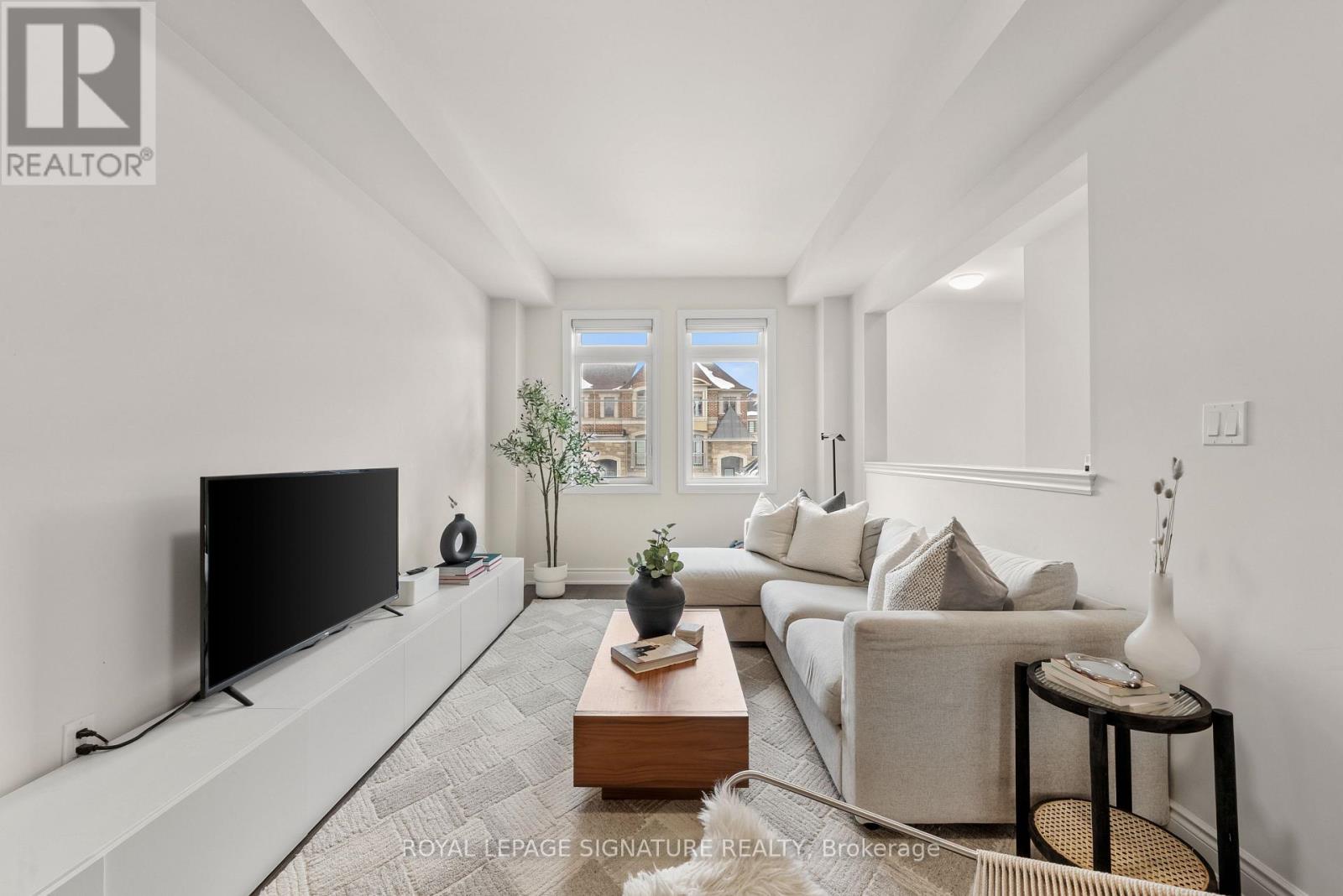 71 Farooq Boulevard, Vaughan, Ontario  L4H 4P3 - Photo 6 - N12848436