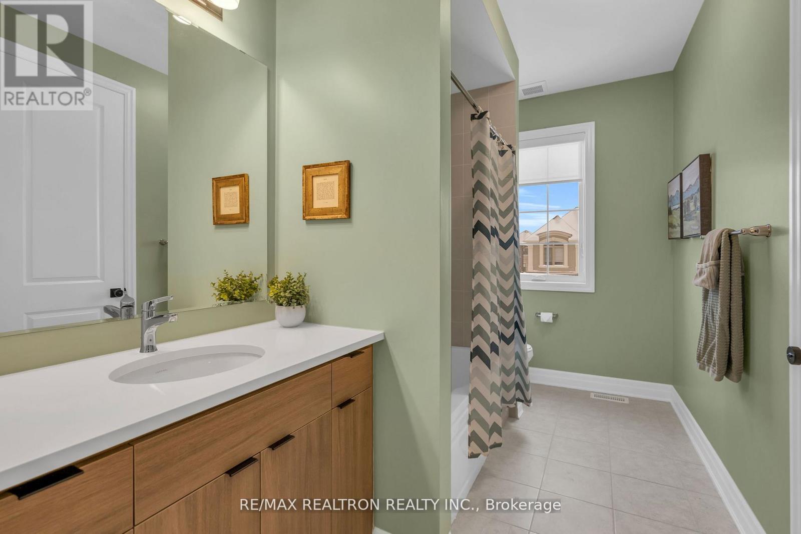 669 Newlove Street, Innisfil, Ontario  L9S 0R9 - Photo 43 - N12848444