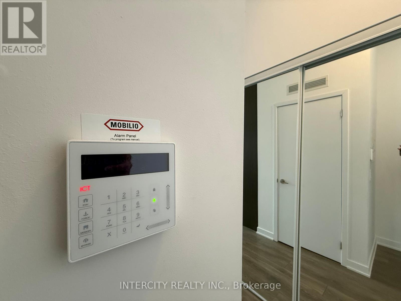 1608 - 60 Honeycrisp Crescent, Vaughan, Ontario  L4K 0N5 - Photo 6 - N12848474