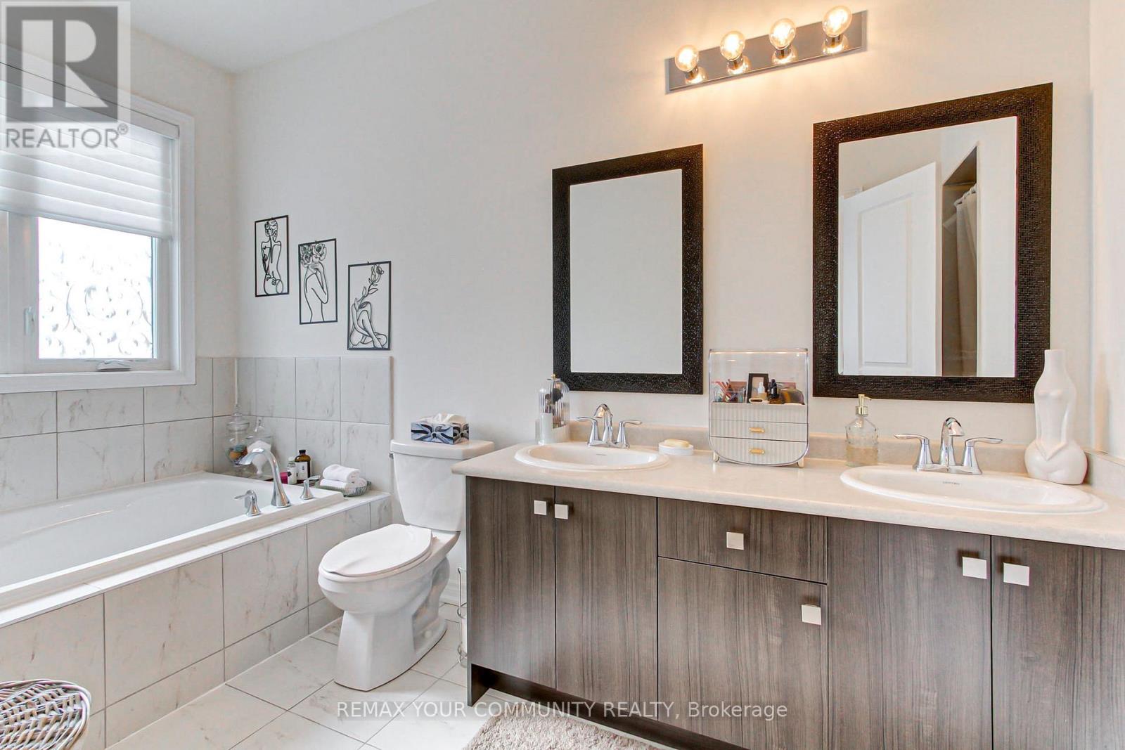 47 Blackwell Crescent, Bradford West Gwillimbury (Bradford), Ontario  L3Z 4L3 - Photo 20 - N12848582