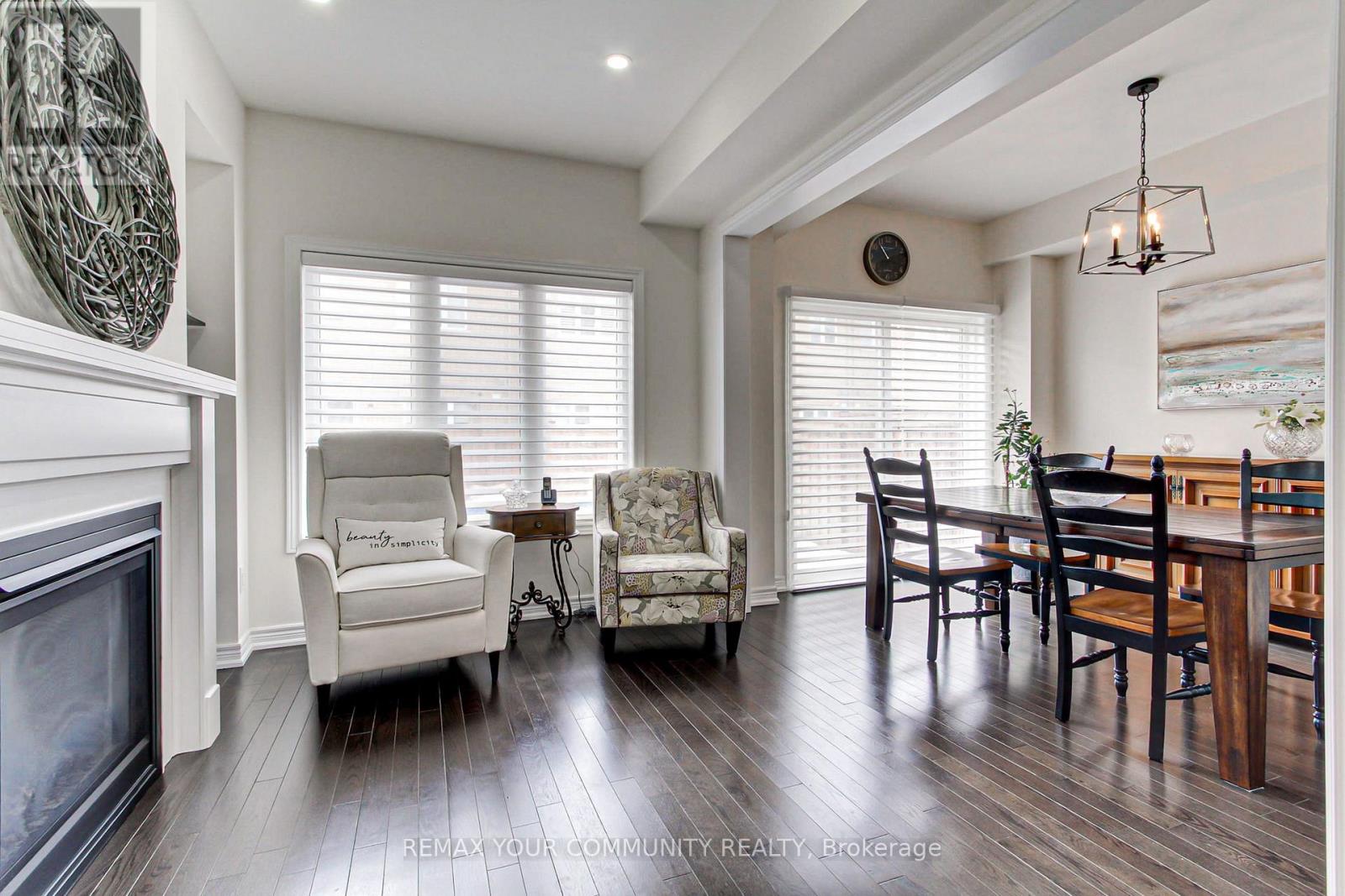 47 Blackwell Crescent, Bradford West Gwillimbury (Bradford), Ontario  L3Z 4L3 - Photo 8 - N12848582