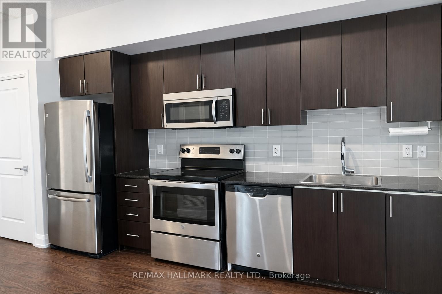 2629 - 7161 Yonge Street, Markham (Thornhill), Ontario  L3T 0C8 - Photo 8 - N12848586