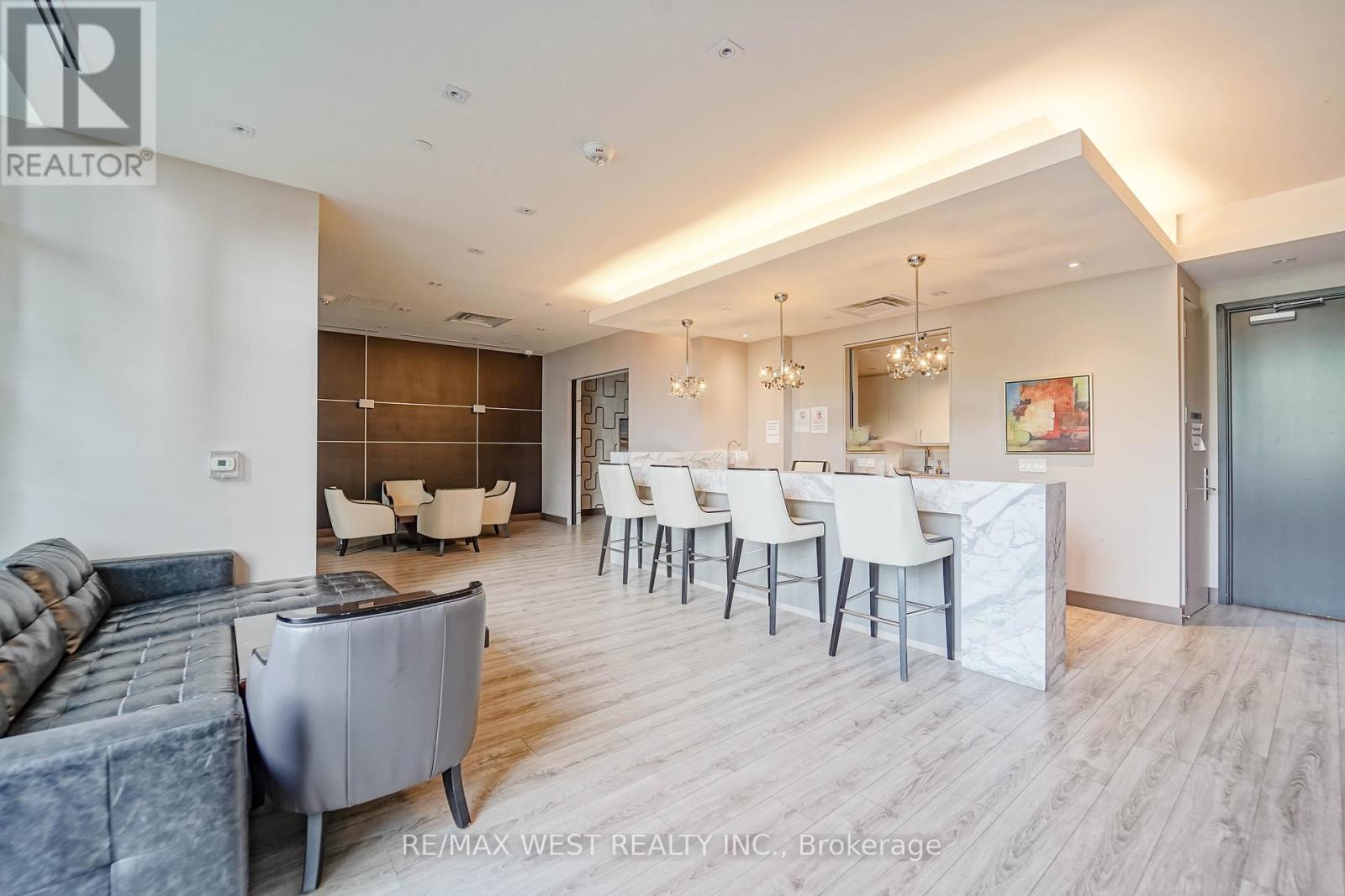 201a - 9608 Yonge Street, Richmond Hill, Ontario  L4C 1V6 - Photo 10 - N12848622