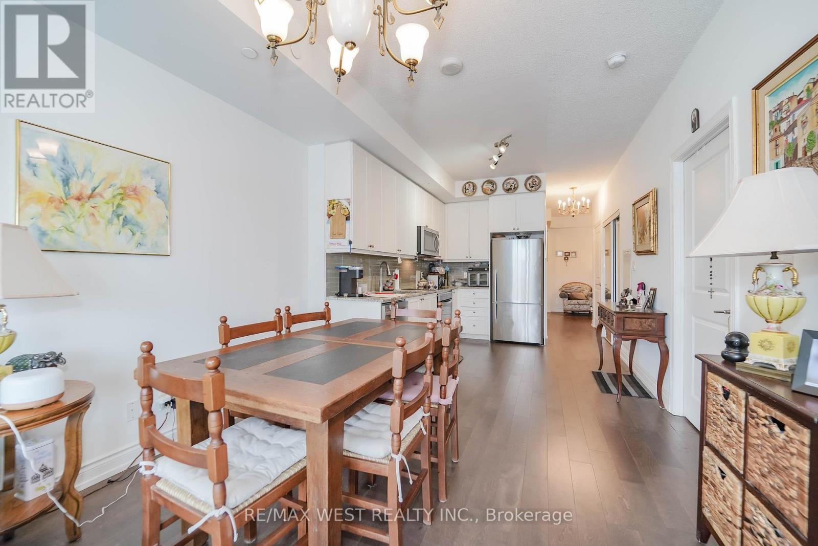 201a - 9608 Yonge Street, Richmond Hill, Ontario  L4C 1V6 - Photo 3 - N12848622