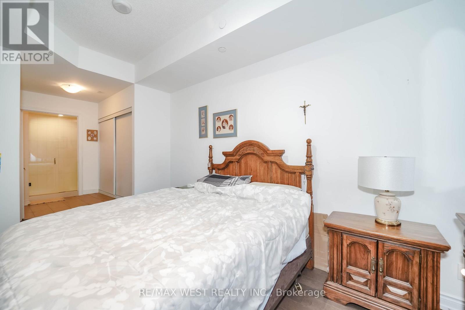 201a - 9608 Yonge Street, Richmond Hill, Ontario  L4C 1V6 - Photo 8 - N12848622