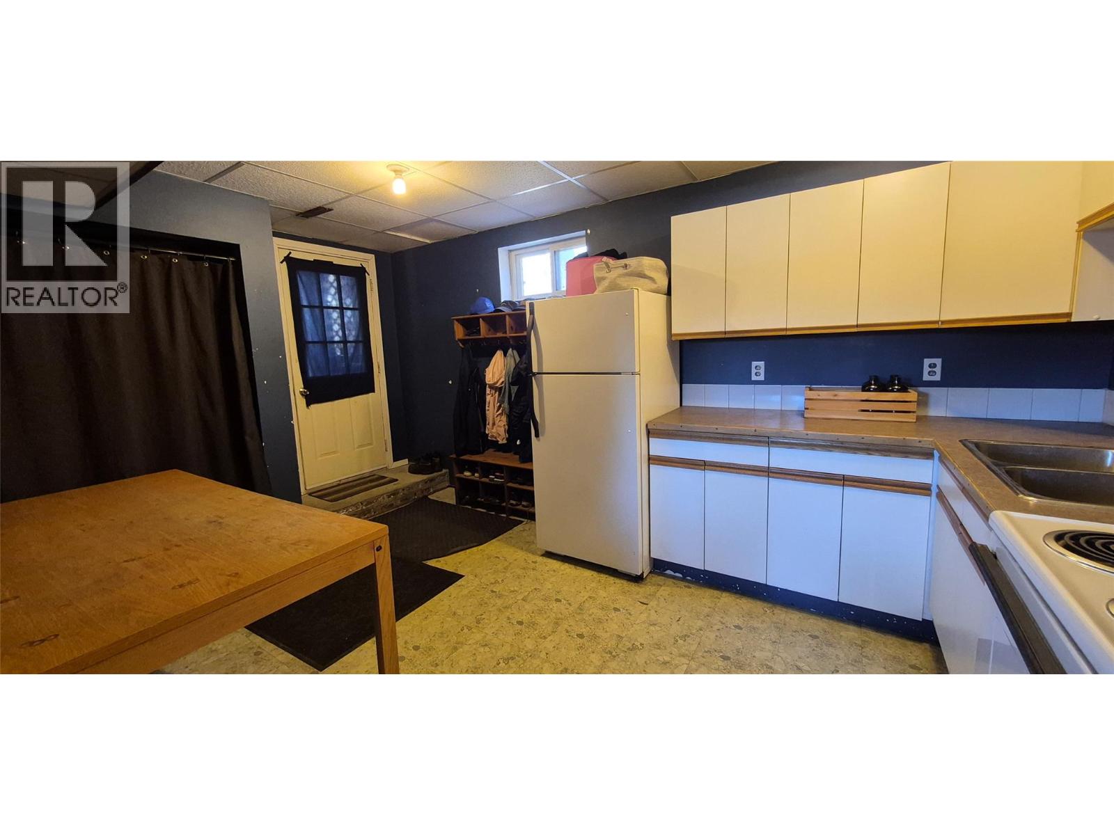 707 12th Avenue, Cranbrook, British Columbia  V1C 2T3 - Photo 23 - 10377918