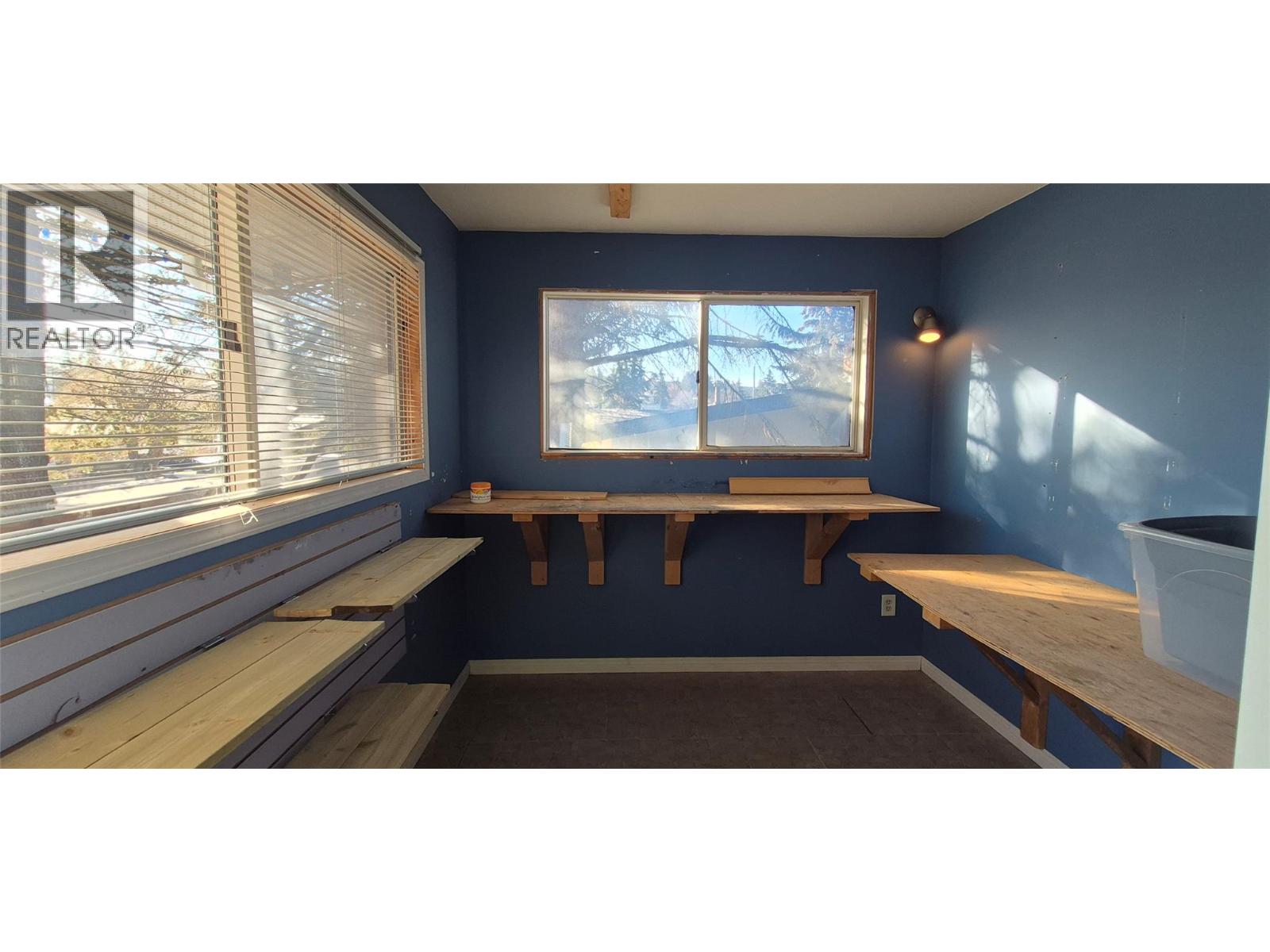 707 12th Avenue, Cranbrook, British Columbia  V1C 2T3 - Photo 13 - 10377918