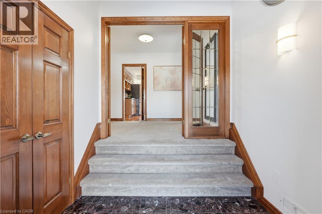 29 President Drive, Stoney Creek, Ontario  L8G 4H2 - Photo 5 - 40803938