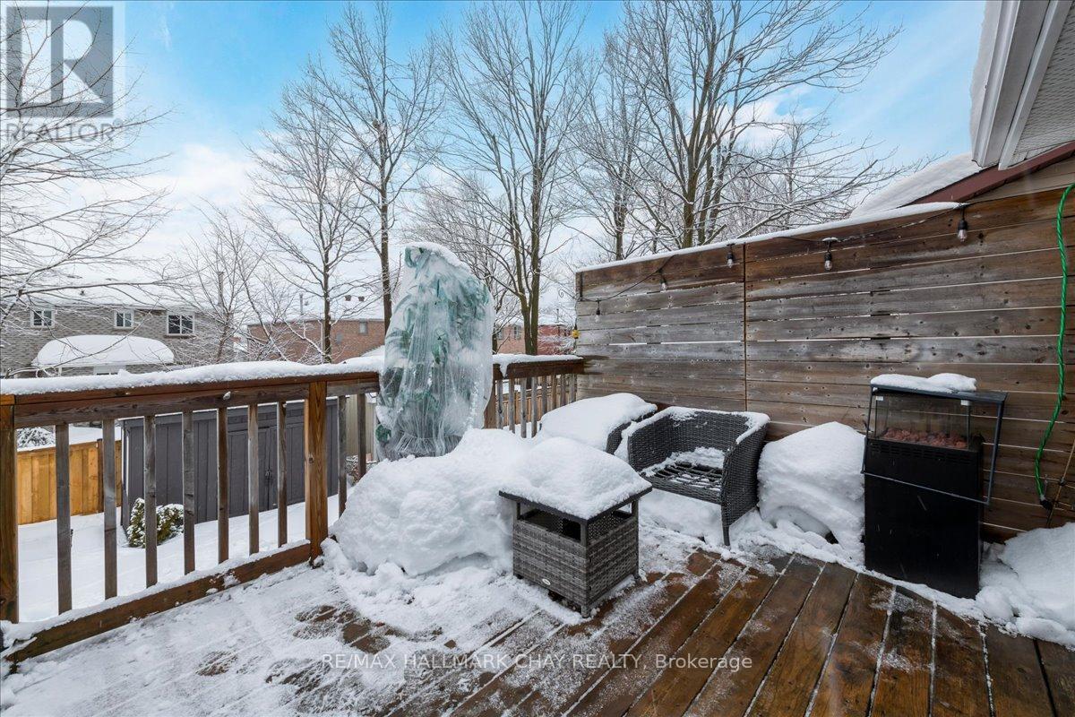 207 Burns Circle, Barrie (Northwest), Ontario  L4N 6A5 - Photo 16 - S12848424