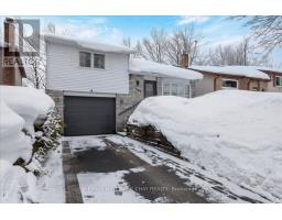 207 BURNS CIRCLE, Barrie, Ontario